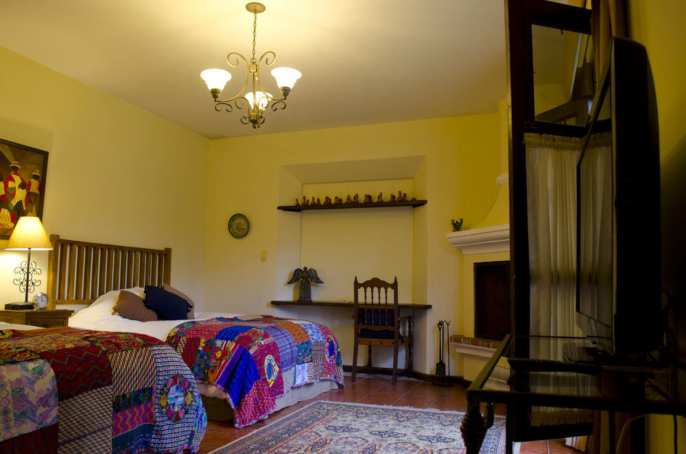 Hotel Sor Juana Antigua Exterior photo