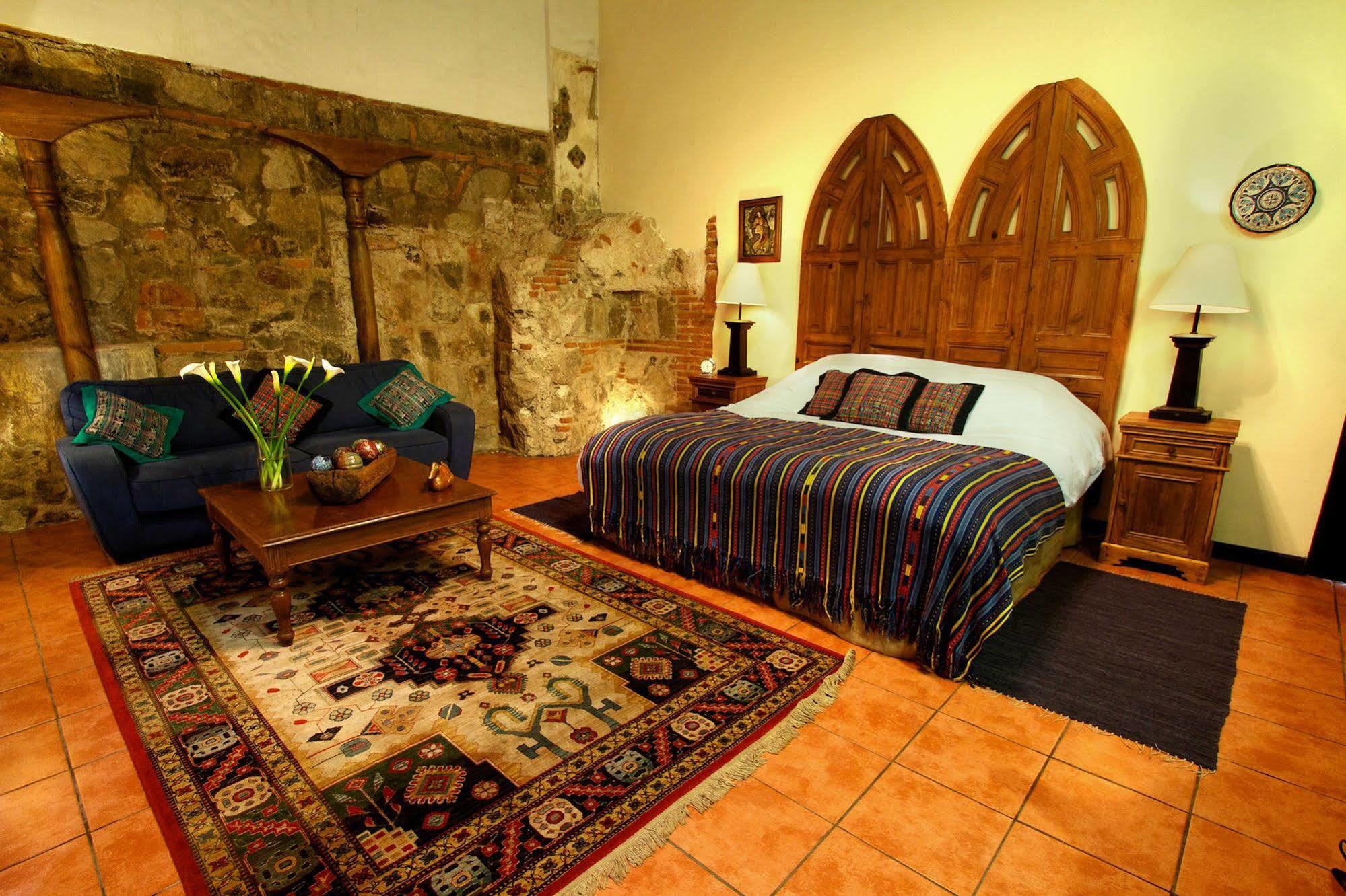 Hotel Sor Juana Antigua Exterior photo