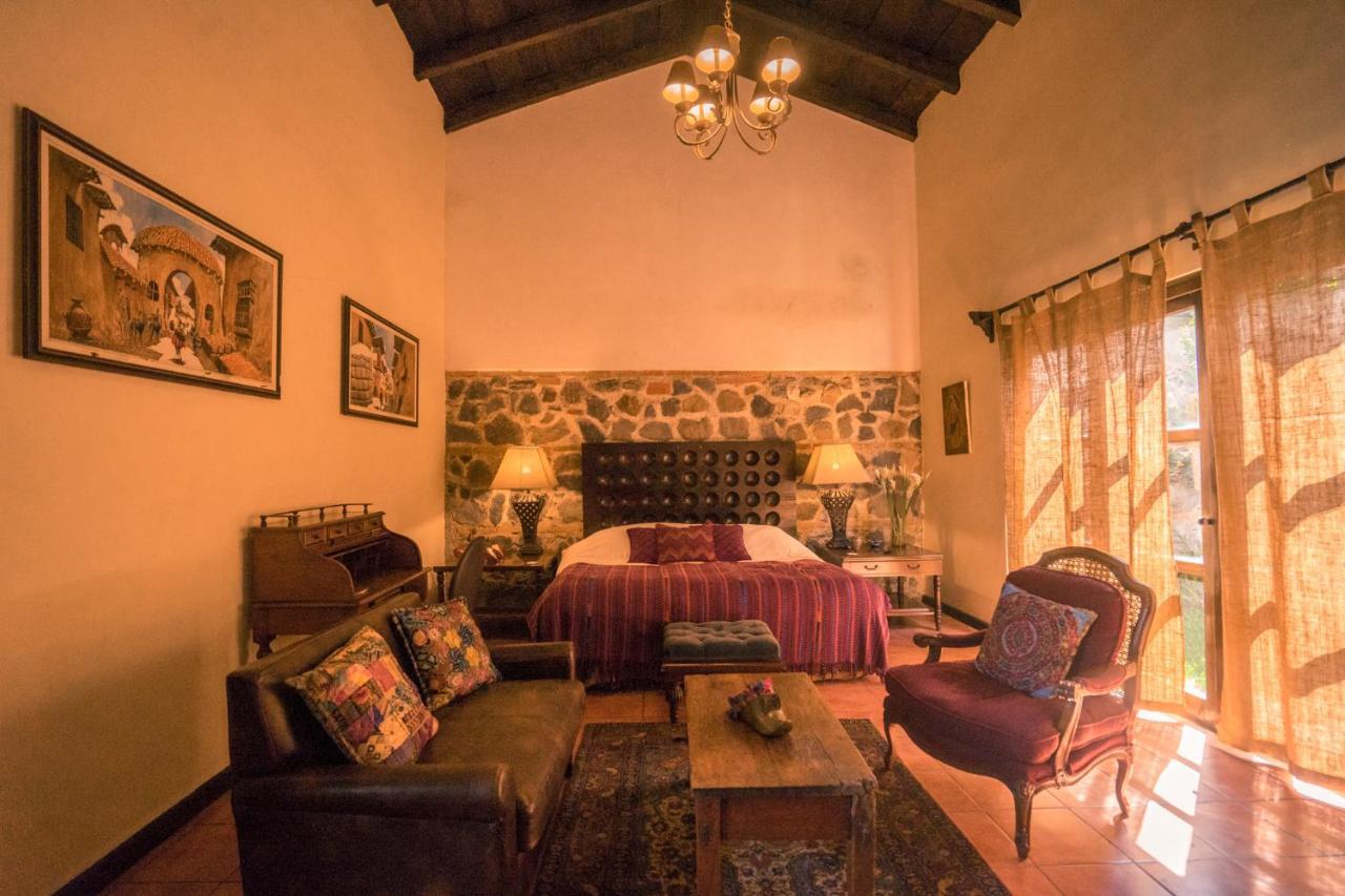 Hotel Sor Juana Antigua Exterior photo