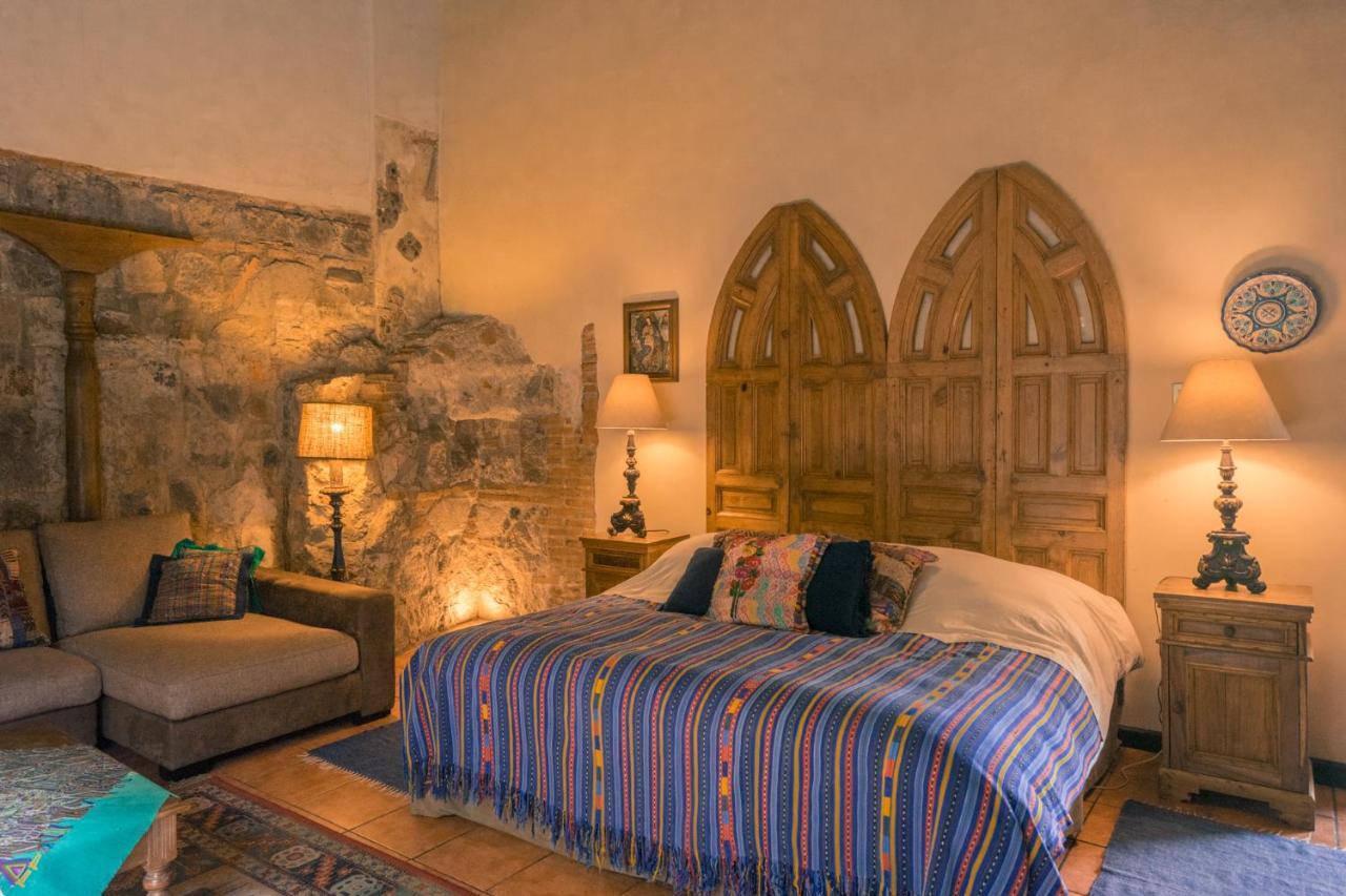 Hotel Sor Juana Antigua Exterior photo